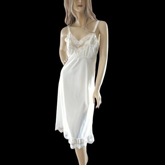 1950s Ivory Slip Dress Small | Lace Trim Nylon & Bias Cut Rayon Bridal Boudoir - Picture 4 of 9